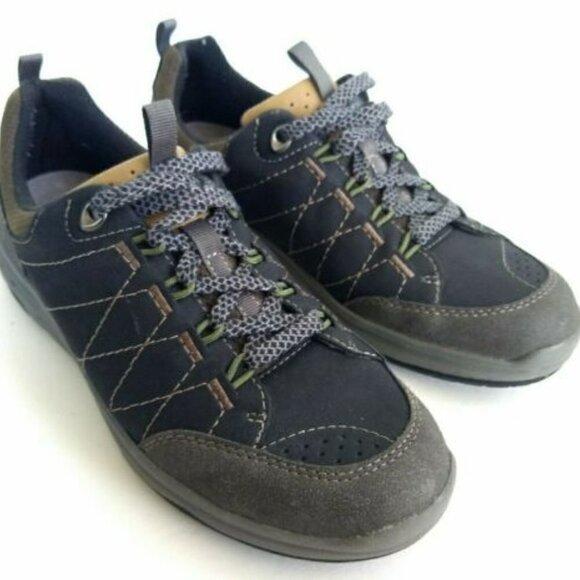 Earth Origins Navy Flinn Fallon Sneaker, Size 6 - Picture 1 of 8